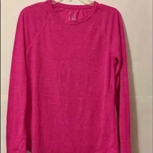 🌻 Tek Gear Tee with Thumbholes -Medium